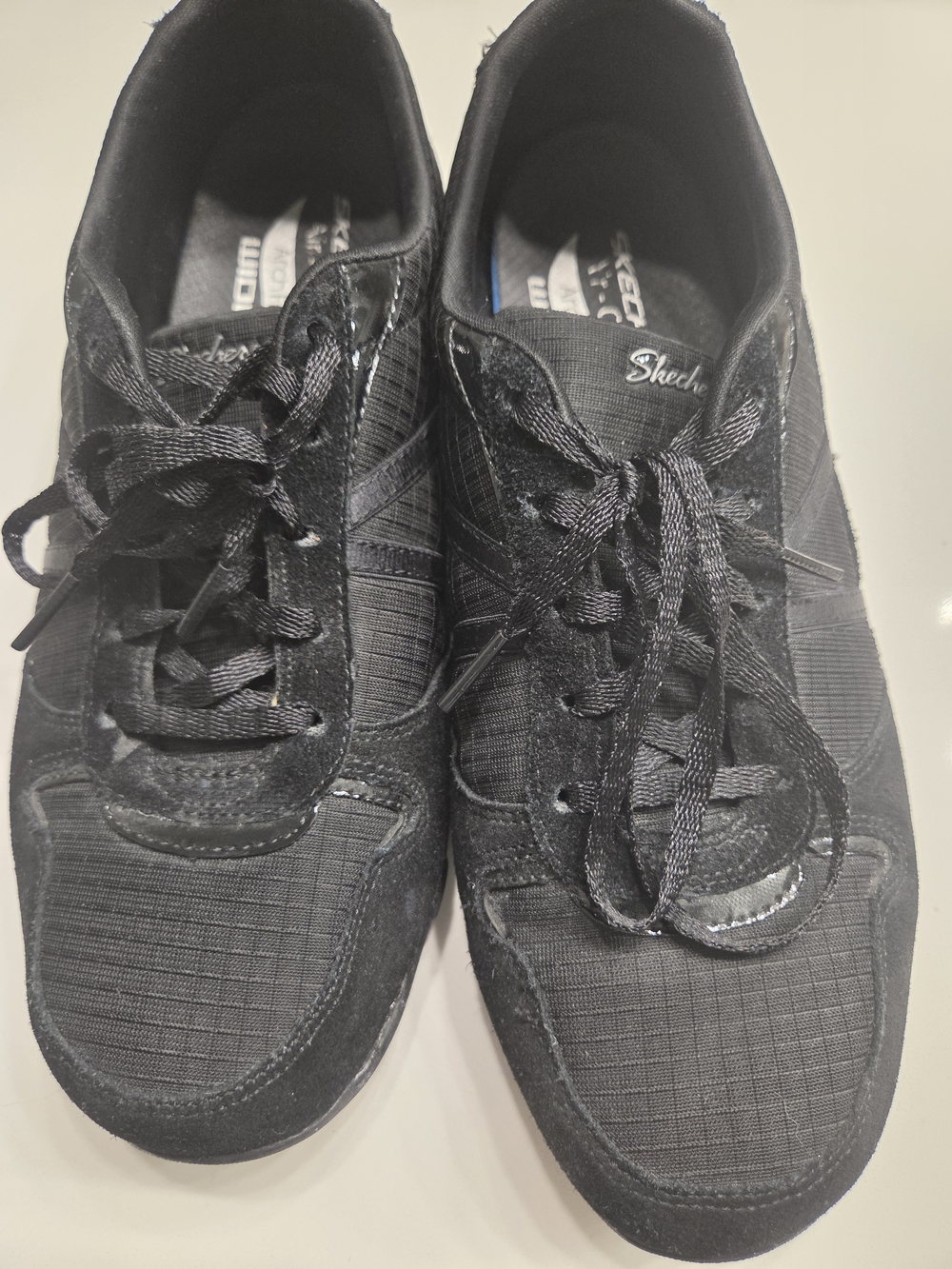 Skechers Women's Black Athletic Lace-Up Sneakers